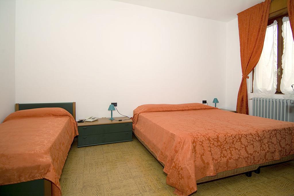 Camping Hotel Au Lac De Como Сорико Номер фото